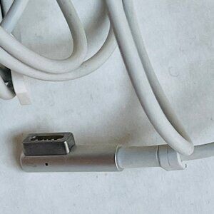 Replacement AC Adapter Model A1184 A1330 A1344 A1435